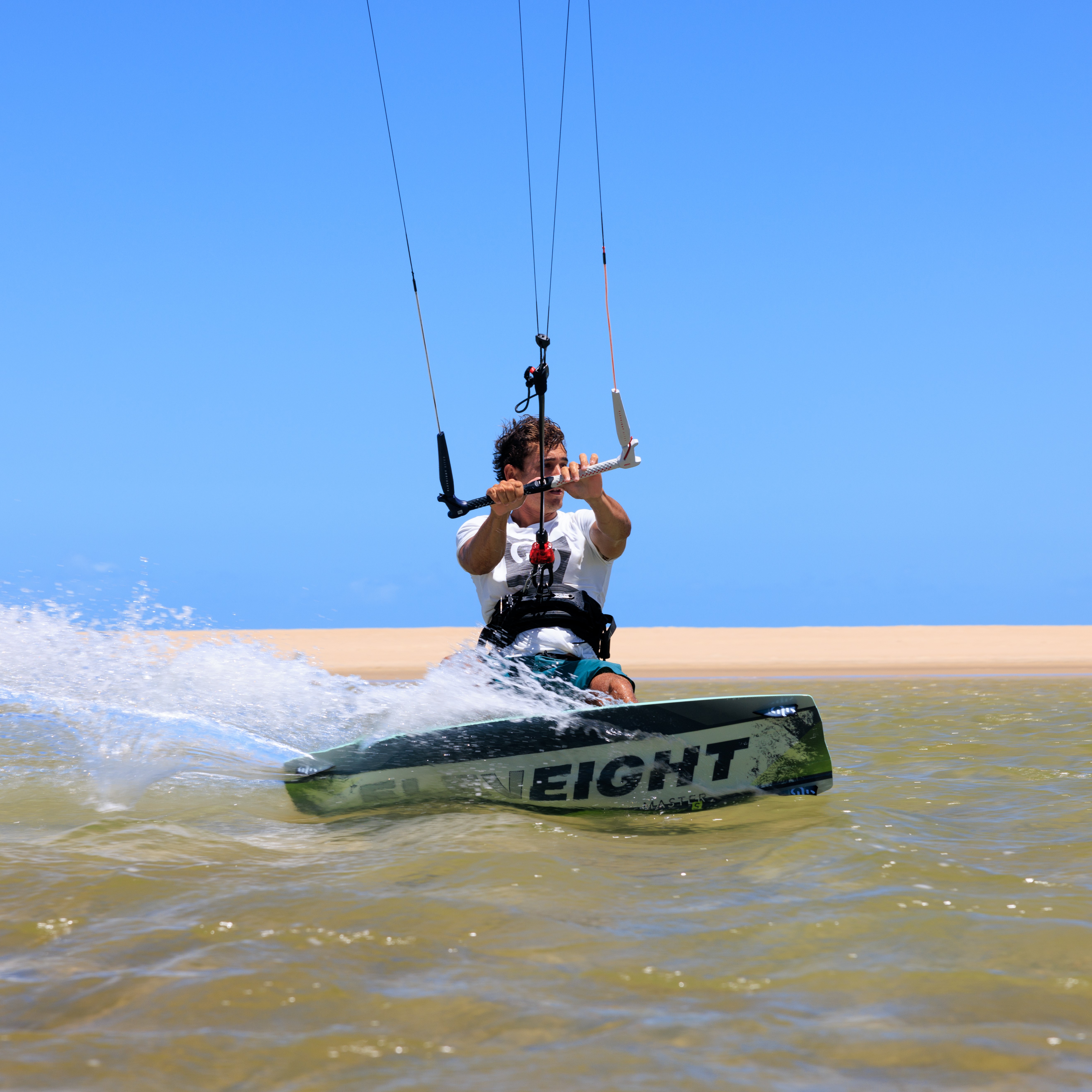 TWINTIP DE KITESURF ELEVEIGHT MASTER V7